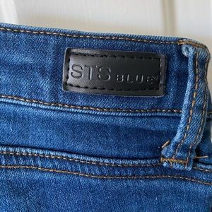 STS Blue Emma Ankle Skinny - size 26
